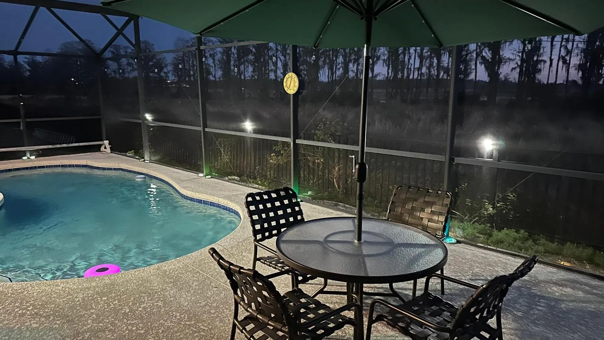 Relax With Nature/ Home Away From Home Davenport Holiday home
